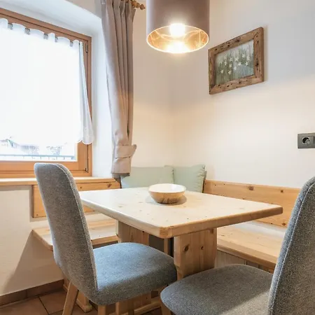 Carmen Apartment *